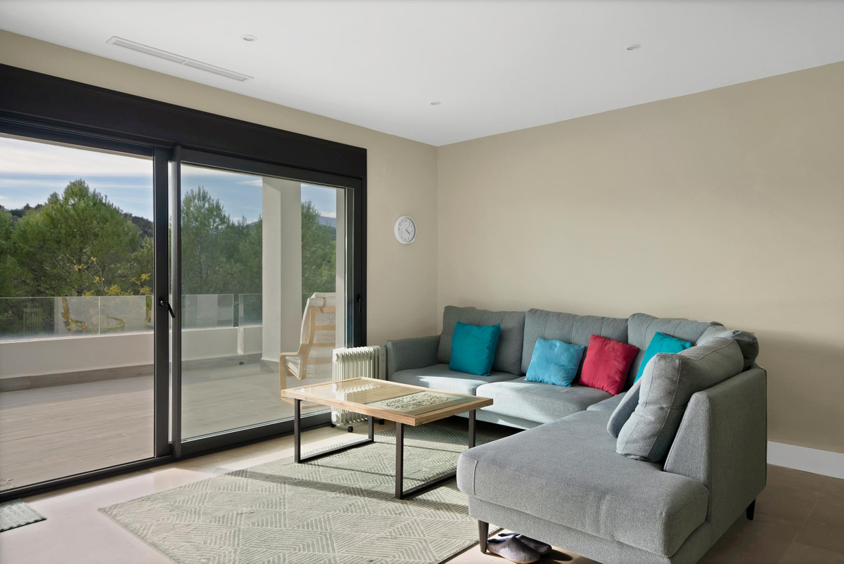 2 Bed Apartment for sale in Estepona Costa Del Sol, Málaga, Spain