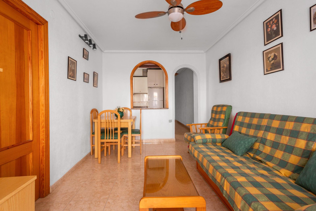 Se vende Apartamento Planta Media de 2 dormitorios en Costa Blanca, Alicante, España