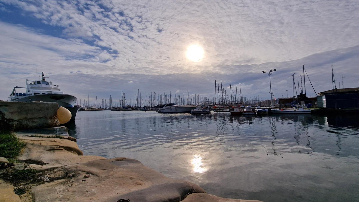 Se vende Apartamento Planta Media de 2 dormitorios en Costa Blanca, Alicante, España