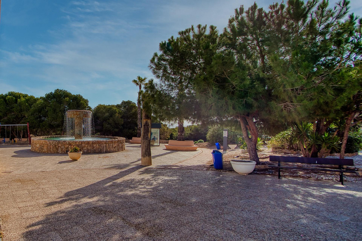 Se vende Apartamento Planta Media de 2 dormitorios en Costa Blanca, Alicante, España