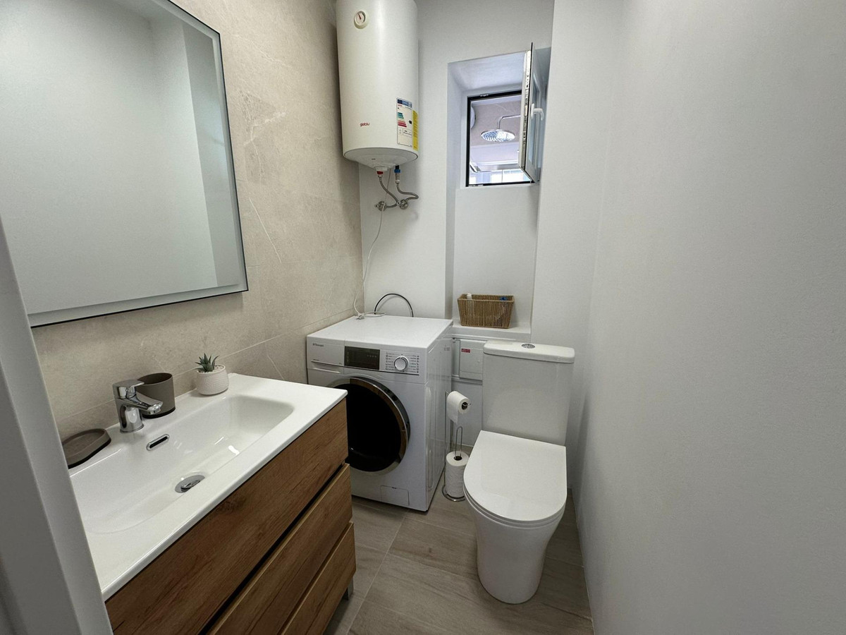 Se vende Apartamento Planta Media de 3 dormitorios en Costa Blanca, Alicante, España