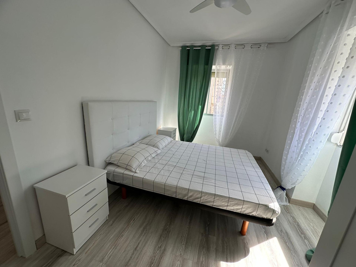Se vende Apartamento Planta Media de 3 dormitorios en Costa Blanca, Alicante, España