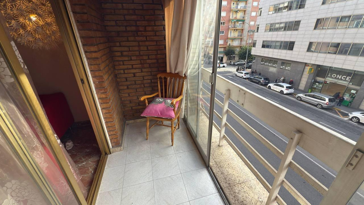 Se vende Apartamento Planta Media de 2 dormitorios en Costa Blanca, Alicante, España