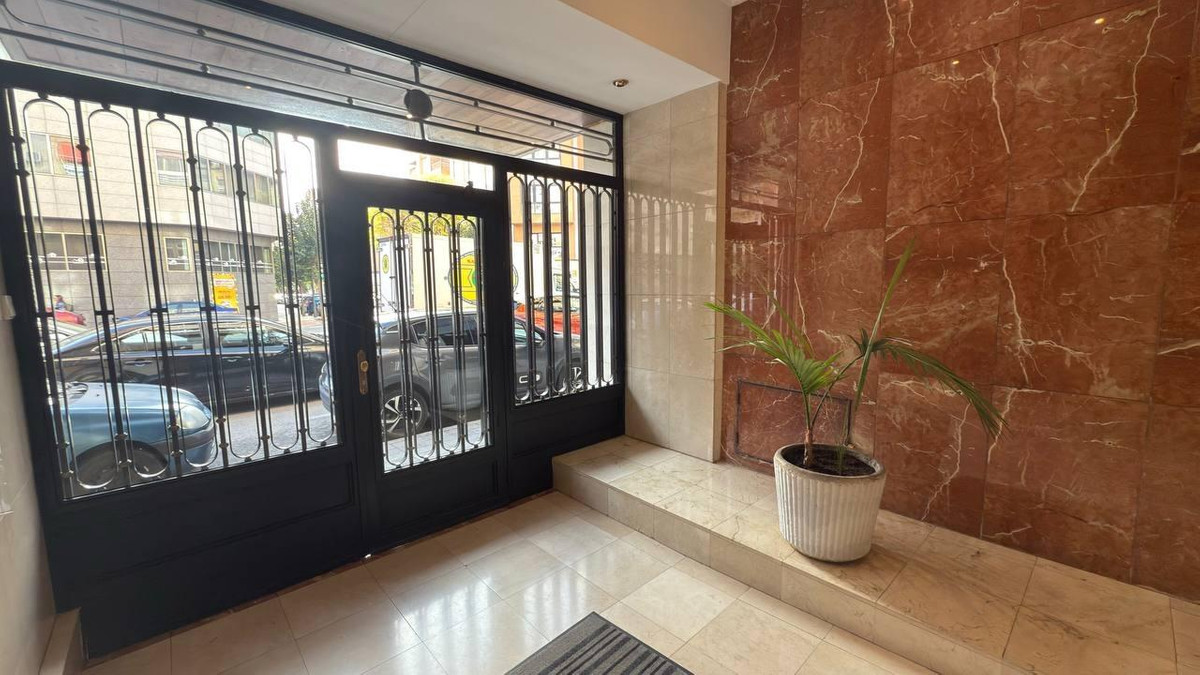Se vende Apartamento Planta Media de 2 dormitorios en Costa Blanca, Alicante, España