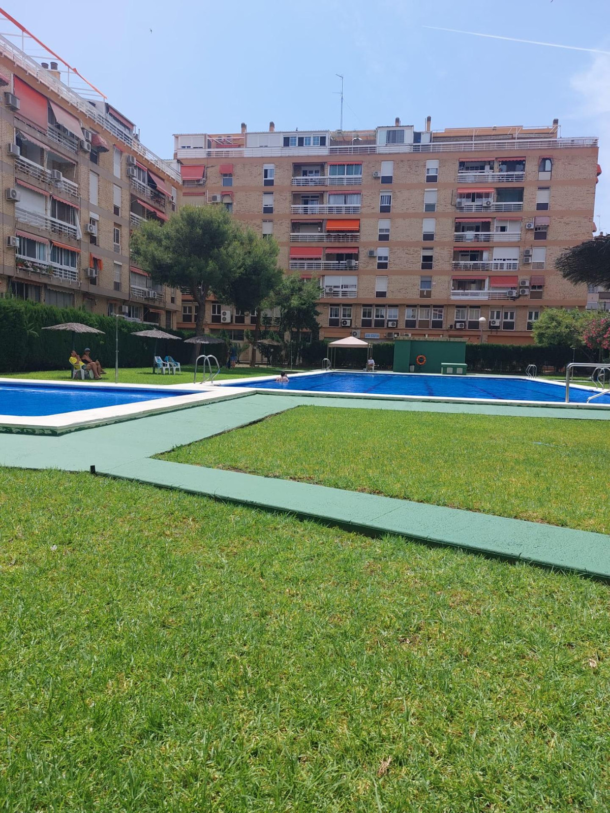 Se vende Apartamento Planta Media de 2 dormitorios en Costa Blanca, Alicante, España