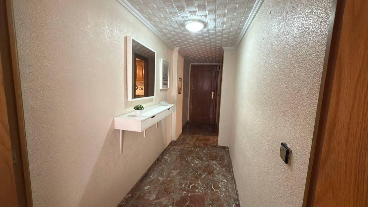 Se vende Apartamento Planta Media de 2 dormitorios en Costa Blanca, Alicante, España