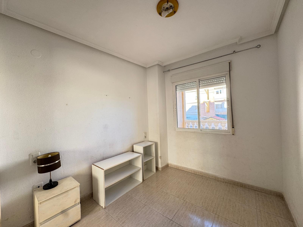 Se vende Apartamento Planta Media de 2 dormitorios en Costa Blanca, Alicante, España