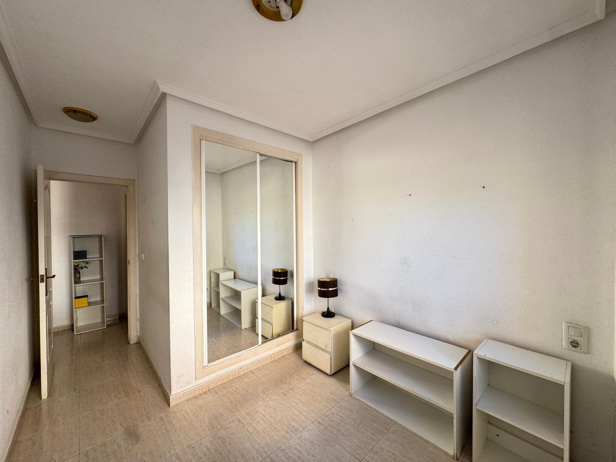 Se vende Apartamento Planta Media de 2 dormitorios en Costa Blanca, Alicante, España