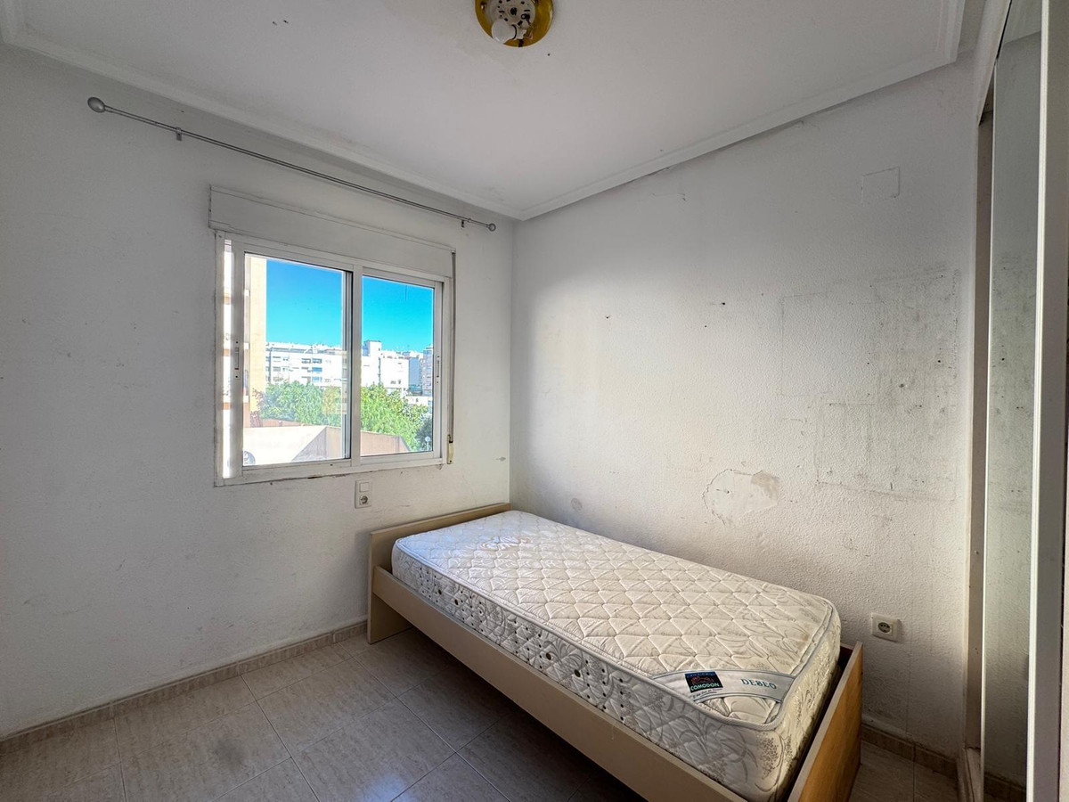 Se vende Apartamento Planta Media de 2 dormitorios en Costa Blanca, Alicante, España