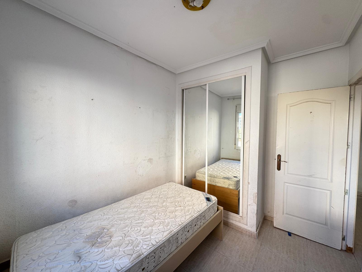 Se vende Apartamento Planta Media de 2 dormitorios en Costa Blanca, Alicante, España