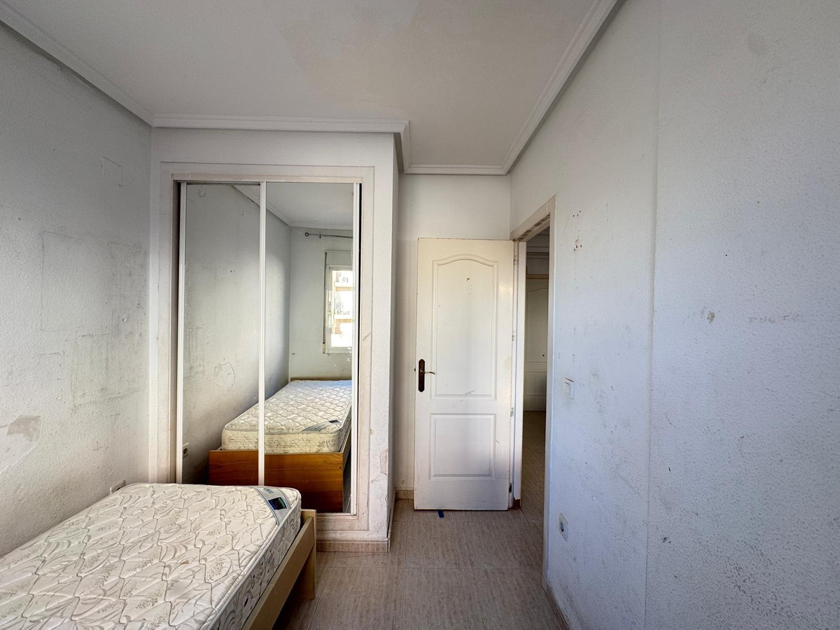Se vende Apartamento Planta Media de 2 dormitorios en Costa Blanca, Alicante, España