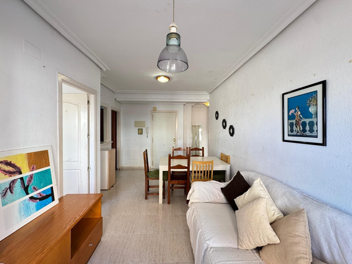 Se vende Apartamento Planta Media de 2 dormitorios en Costa Blanca, Alicante, España