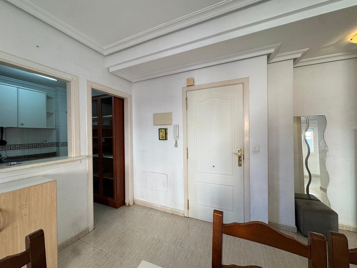 Se vende Apartamento Planta Media de 2 dormitorios en Costa Blanca, Alicante, España