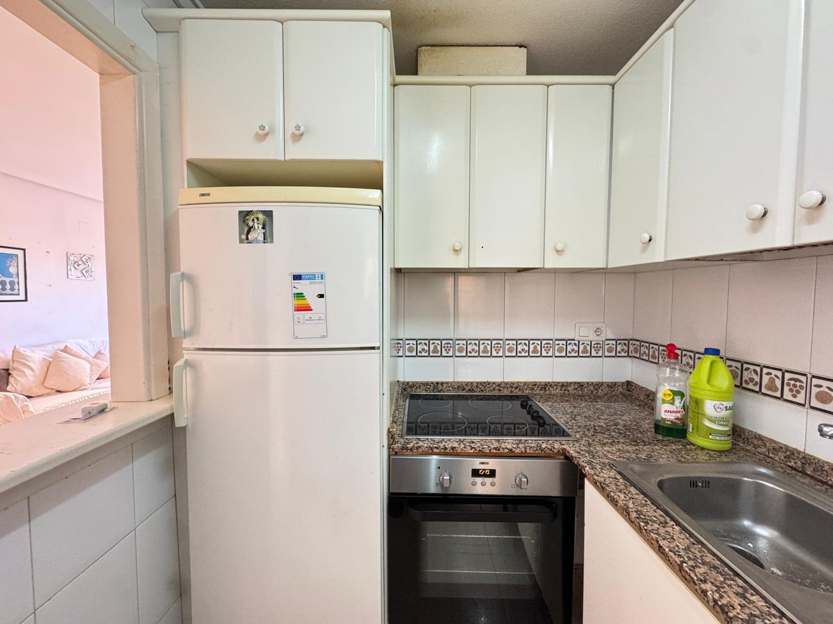 Se vende Apartamento Planta Media de 2 dormitorios en Costa Blanca, Alicante, España