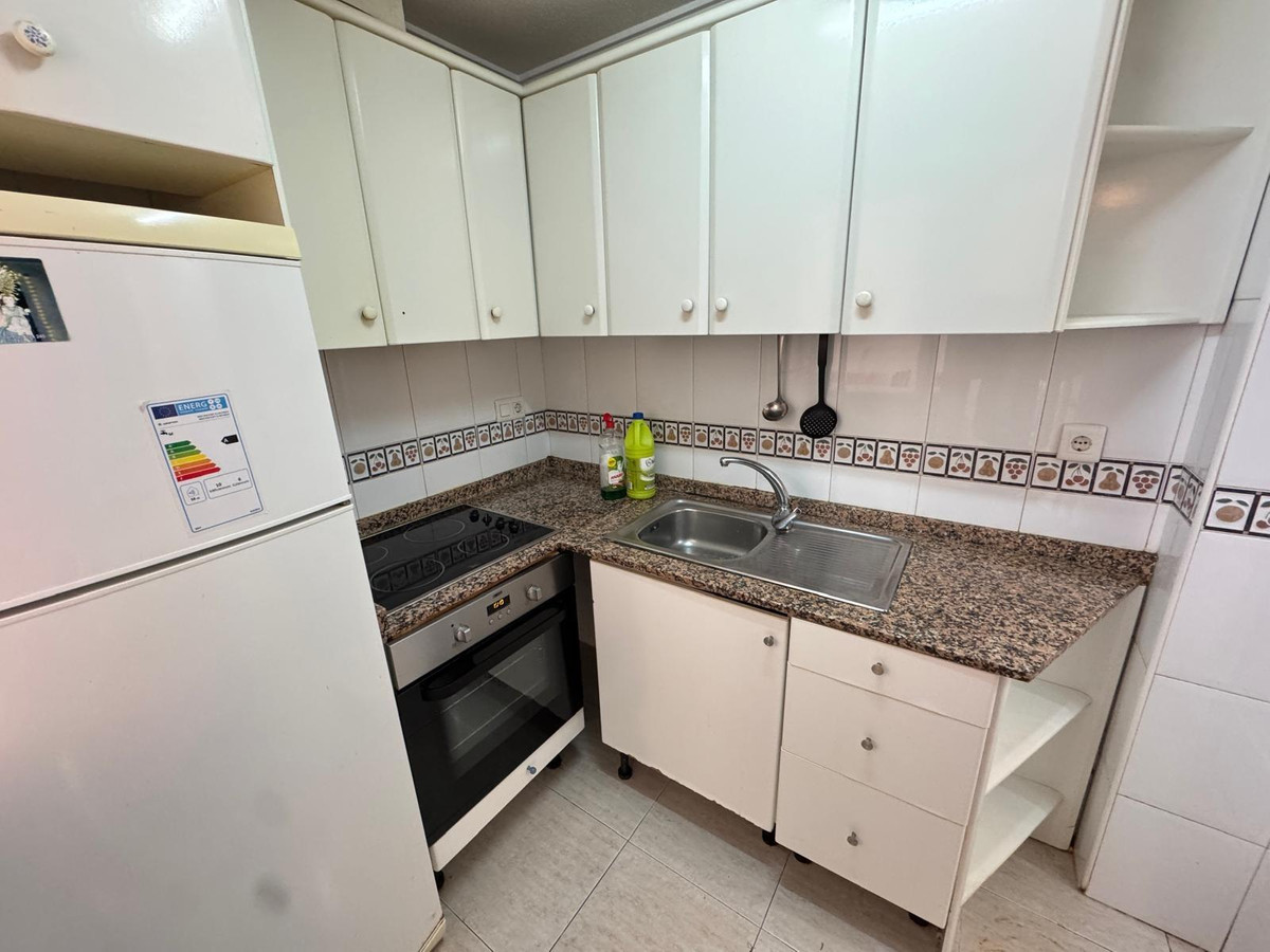 Se vende Apartamento Planta Media de 2 dormitorios en Costa Blanca, Alicante, España