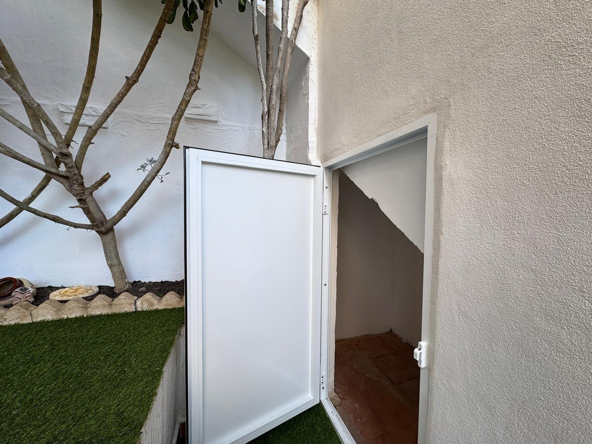 Se vende Bungalow de 2 dormitorios en Costa Blanca, Alicante, España