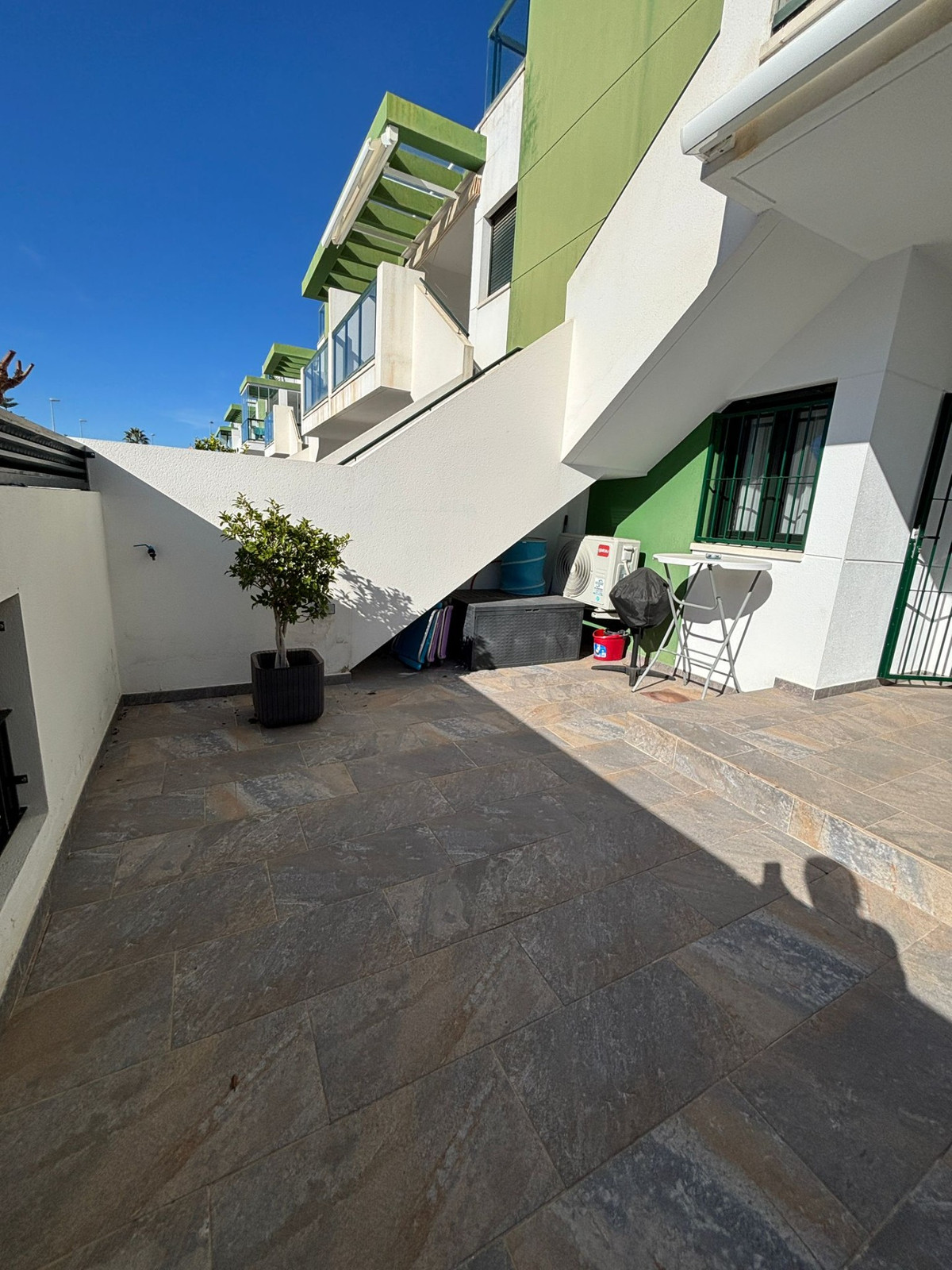 Se vende Bungalow de 2 dormitorios en Costa Blanca, Alicante, España