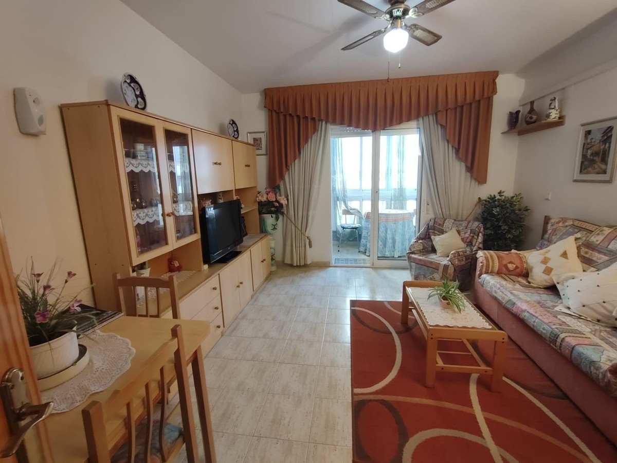 Se vende Apartamento Planta Media de 1 dormitorios en Costa Blanca, Alicante, España