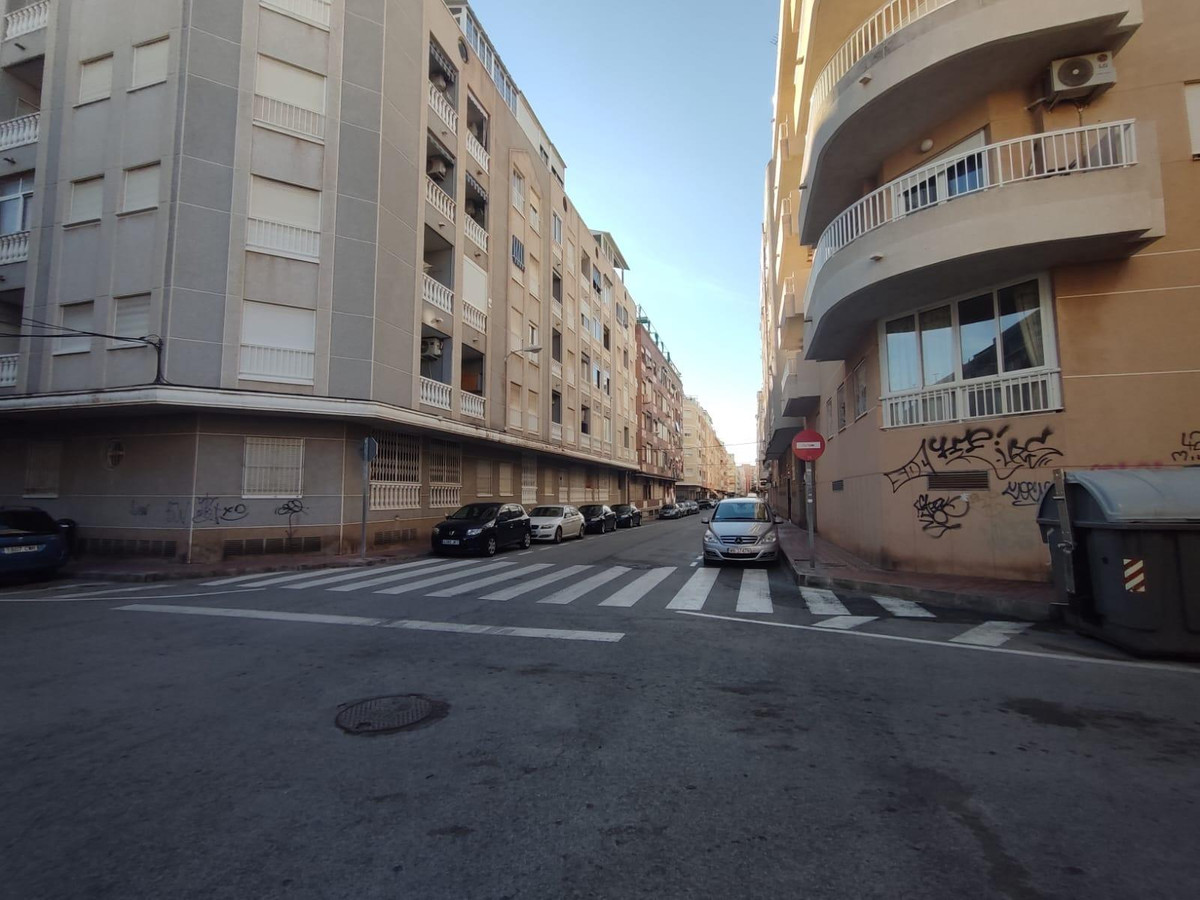 Se vende Apartamento Planta Media de 1 dormitorios en Costa Blanca, Alicante, España