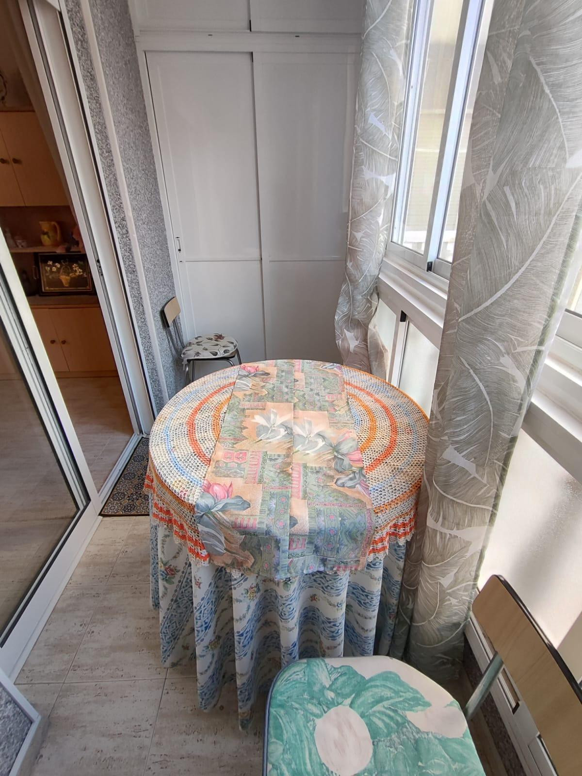 Se vende Apartamento Planta Media de 1 dormitorios en Costa Blanca, Alicante, España