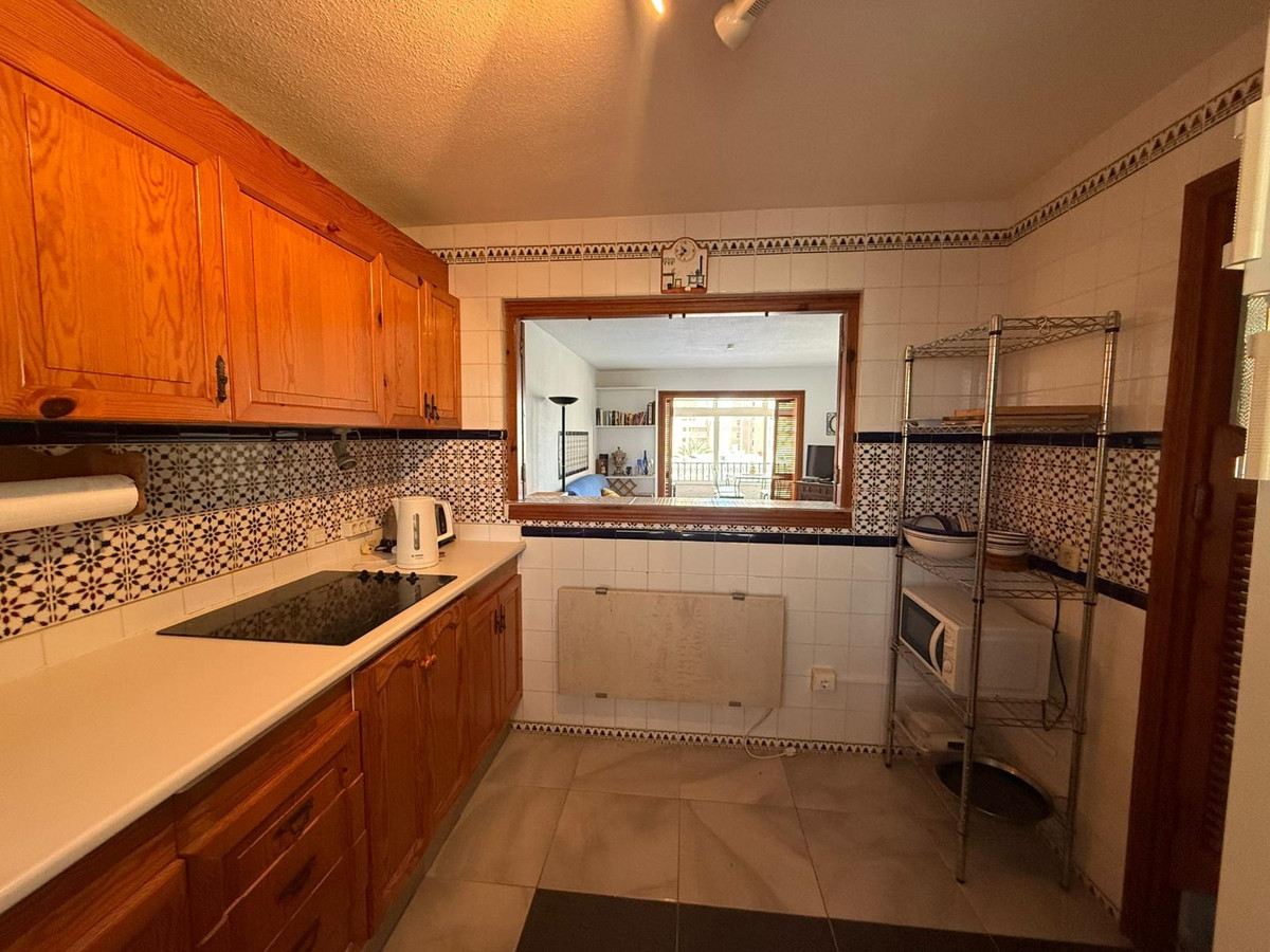 Se vende Apartamento Planta Media de 2 dormitorios en Costa Blanca, Alicante, España