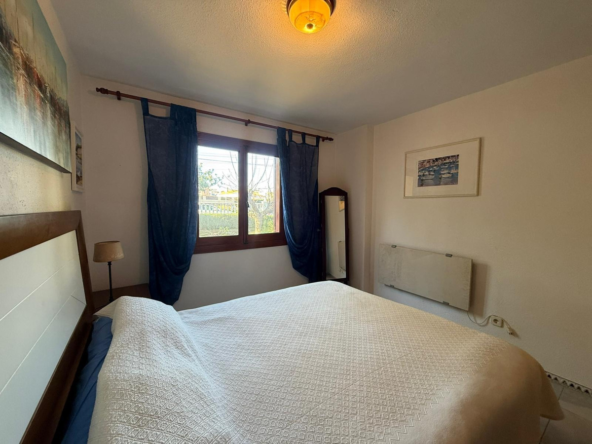 Se vende Apartamento Planta Media de 2 dormitorios en Costa Blanca, Alicante, España