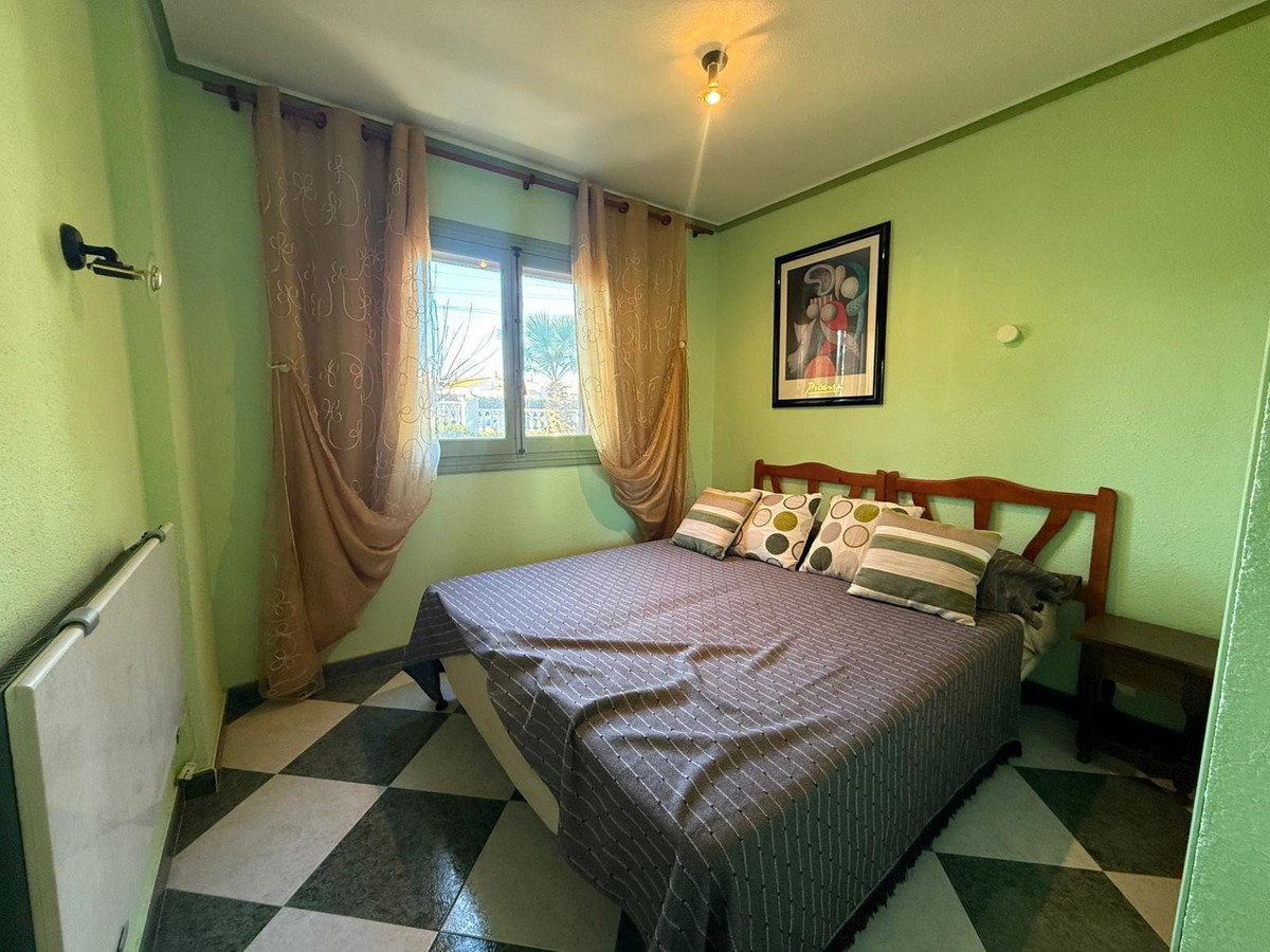 Se vende Apartamento Planta Media de 2 dormitorios en Costa Blanca, Alicante, España