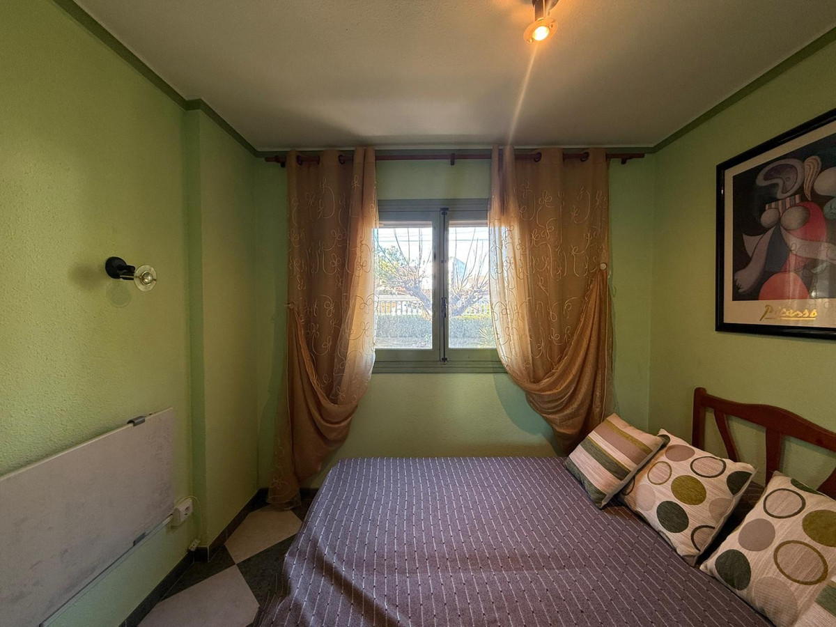 Se vende Apartamento Planta Media de 2 dormitorios en Costa Blanca, Alicante, España
