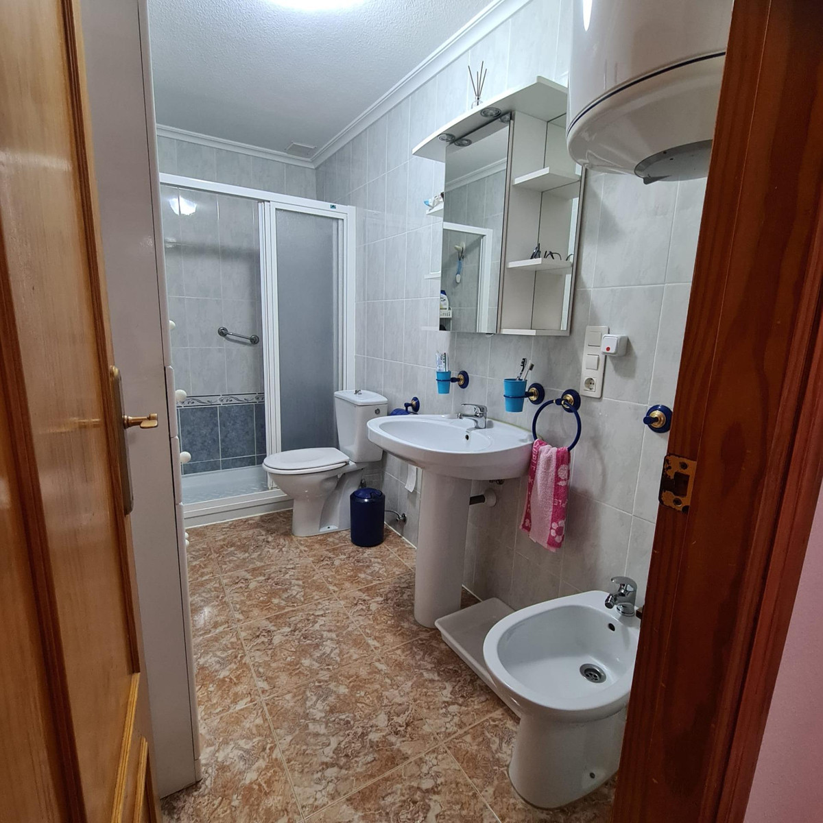 Se vende Apartamento Planta Media de 1 dormitorios en Costa Blanca, Alicante, España