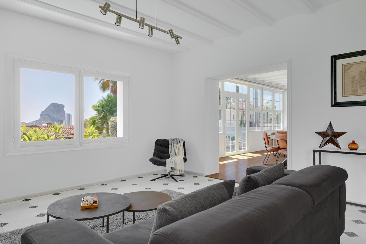 Se vende Bungalow de 6 dormitorios en Costa Blanca, Alicante, España