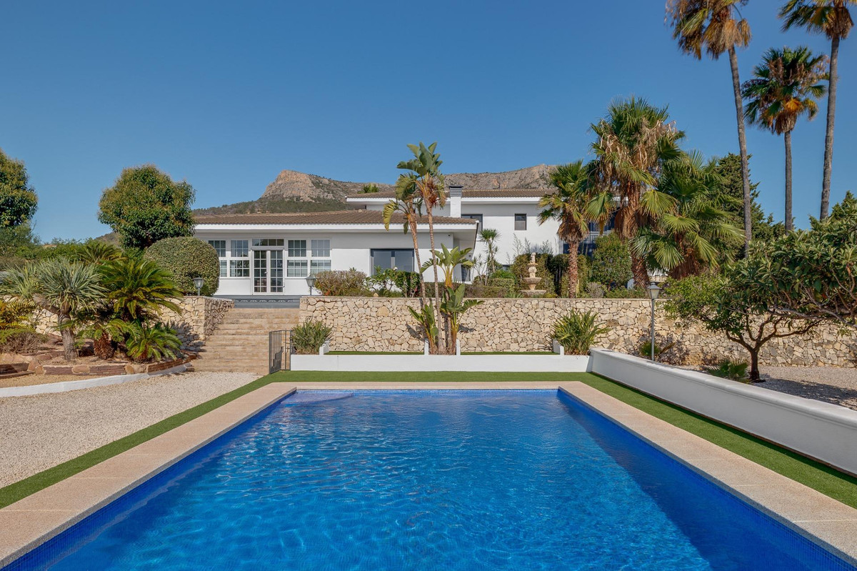 Se vende Bungalow de 6 dormitorios en Costa Blanca, Alicante, España