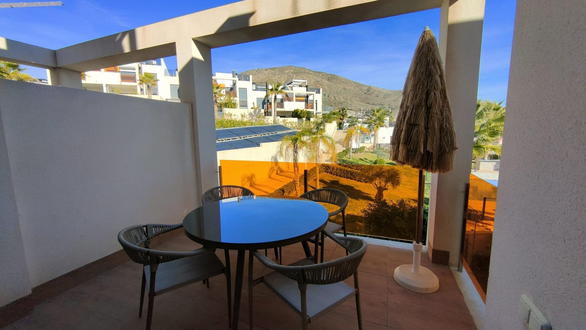 Se vende Bungalow de 2 dormitorios en Costa Blanca, Alicante, España