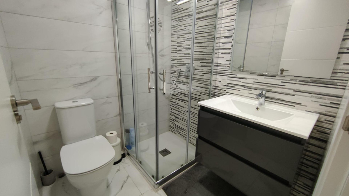 Se vende Bungalow de 2 dormitorios en Costa Blanca, Alicante, España