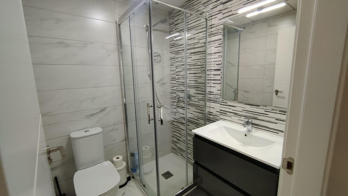 Se vende Bungalow de 2 dormitorios en Costa Blanca, Alicante, España