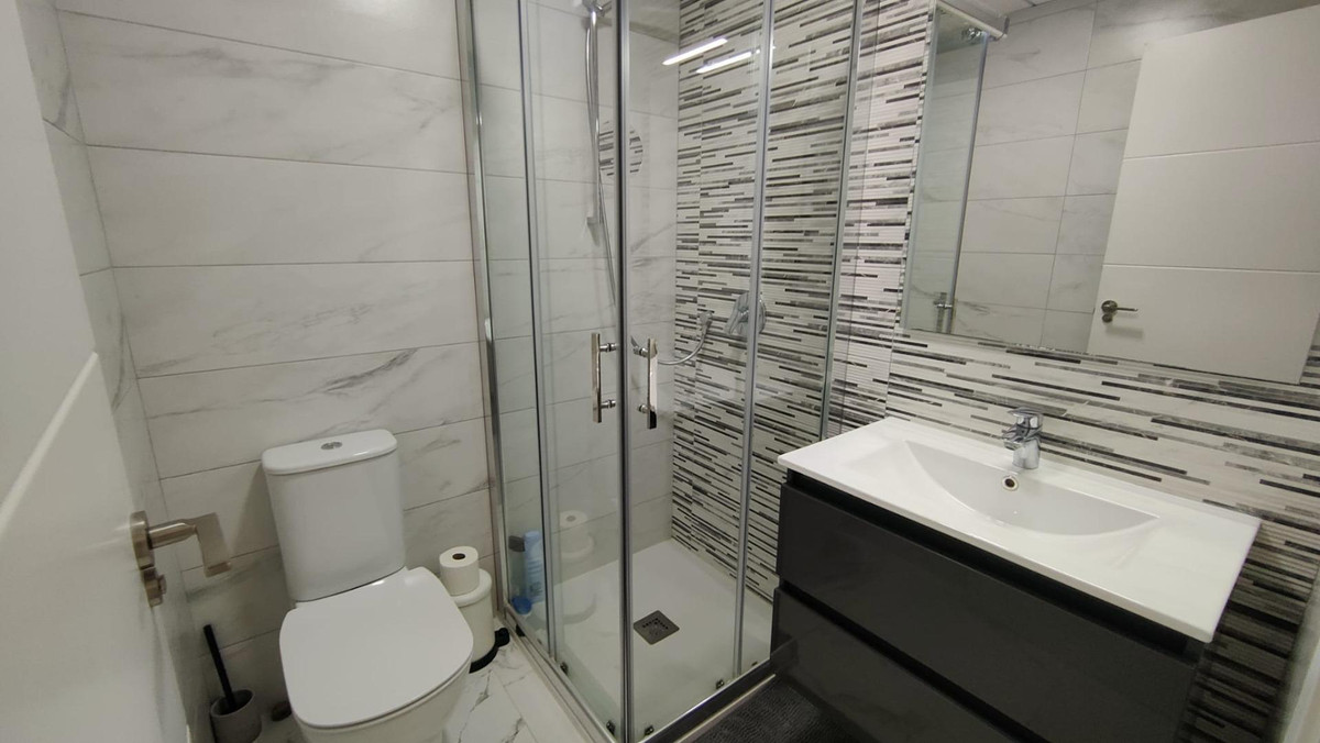 Se vende Bungalow de 2 dormitorios en Costa Blanca, Alicante, España