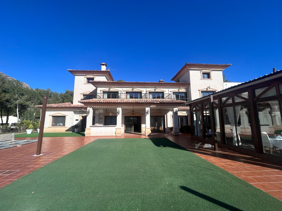 Se vende Hotel de 12 dormitorios en Costa Blanca, Alicante, España