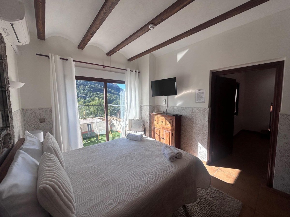 Se vende Hotel de 12 dormitorios en Costa Blanca, Alicante, España