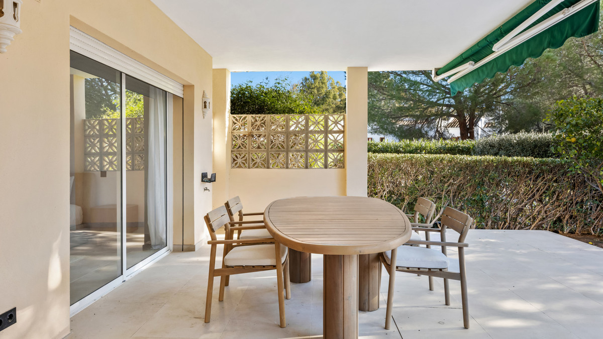 3 Bed Apartment for sale in Nueva Andalucía Costa Del Sol, Málaga, Spain