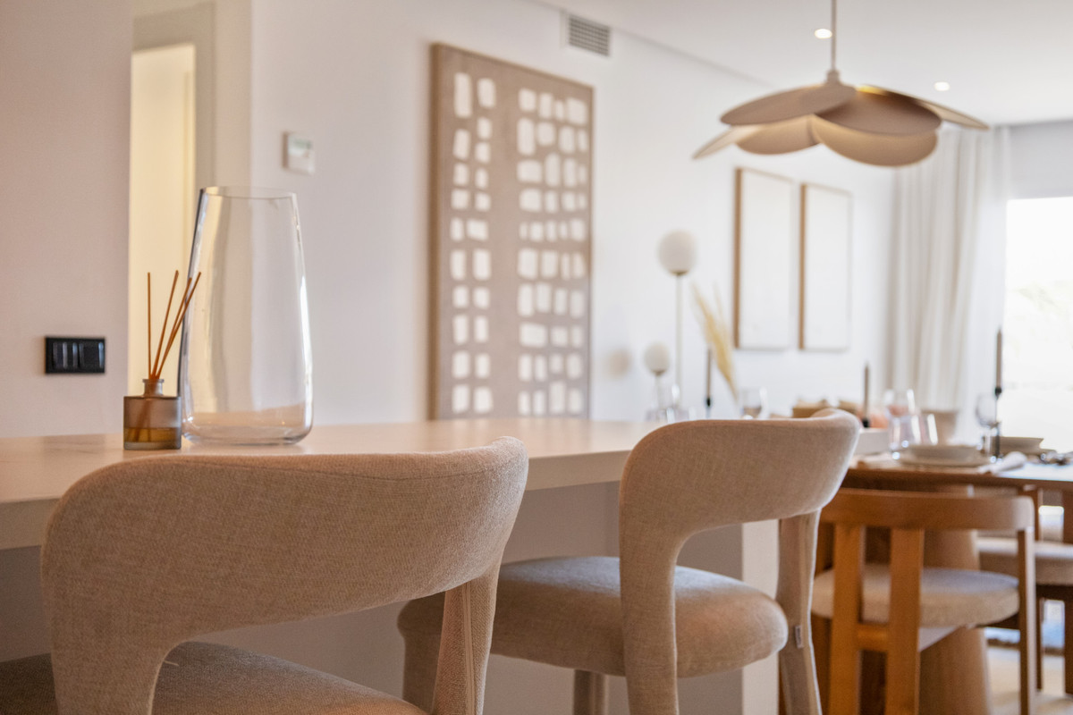 2 Bed Apartment for sale in La Quinta Costa Del Sol, Málaga, Spain