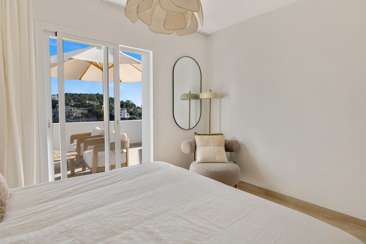 2 Bed Apartment for sale in La Quinta Costa Del Sol, Málaga, Spain