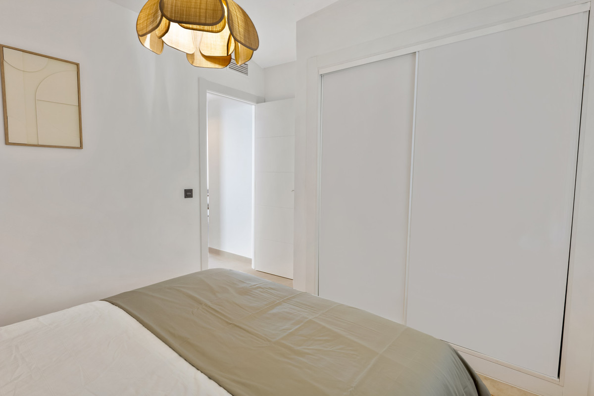 2 Bed Apartment for sale in La Quinta Costa Del Sol, Málaga, Spain