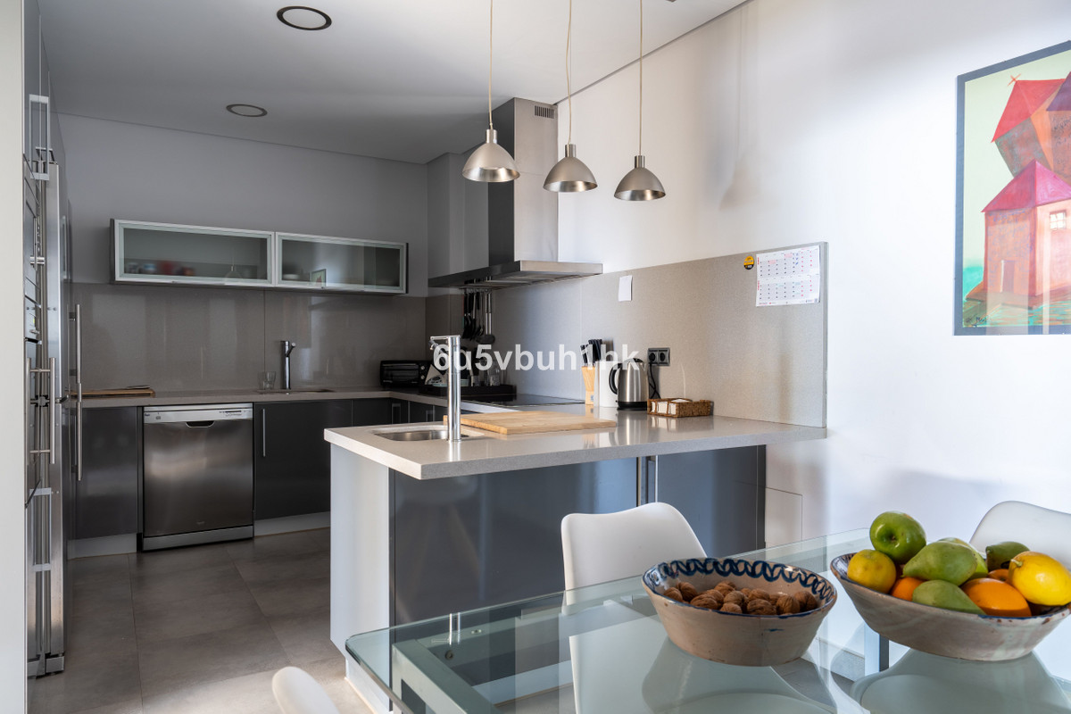 Se vende Adosada de 6 dormitorios en Costa Del Sol, Málaga, España