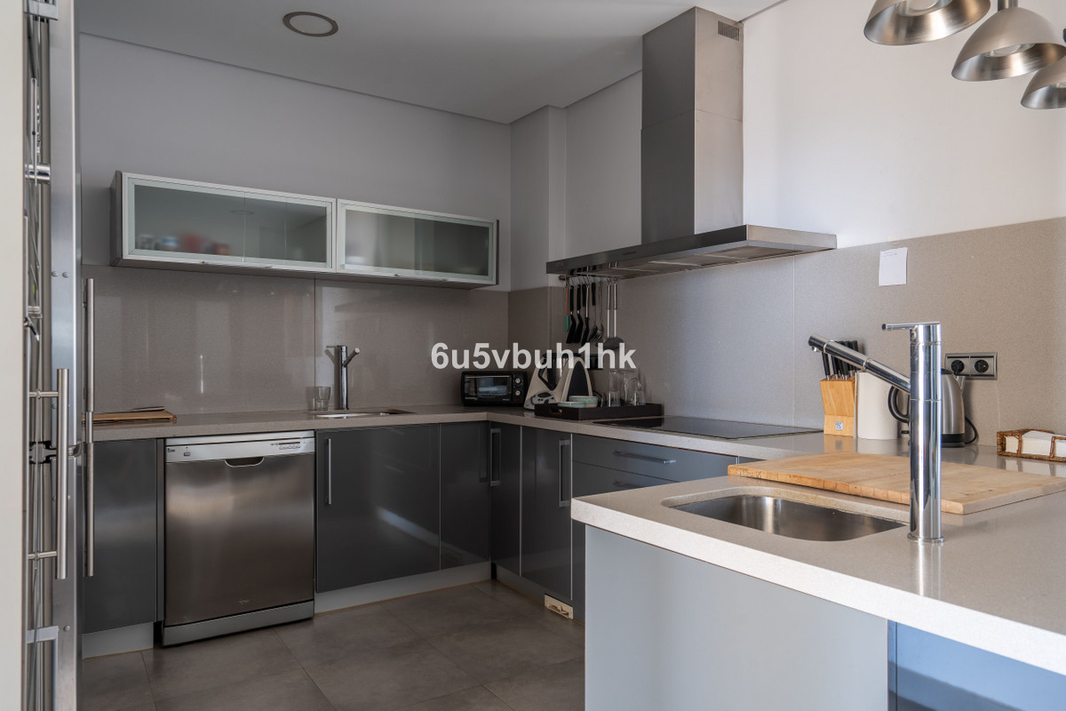 Se vende Adosada de 6 dormitorios en Costa Del Sol, Málaga, España