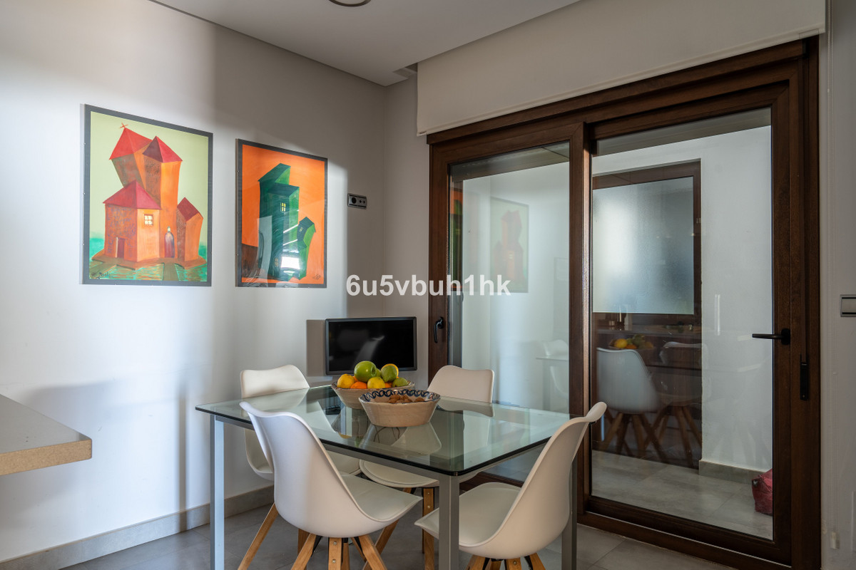 Se vende Adosada de 6 dormitorios en Costa Del Sol, Málaga, España