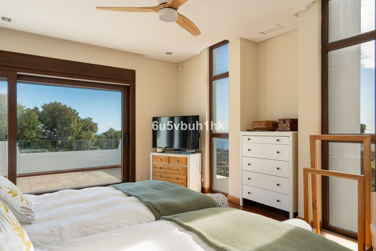 Se vende Adosada de 6 dormitorios en Costa Del Sol, Málaga, España