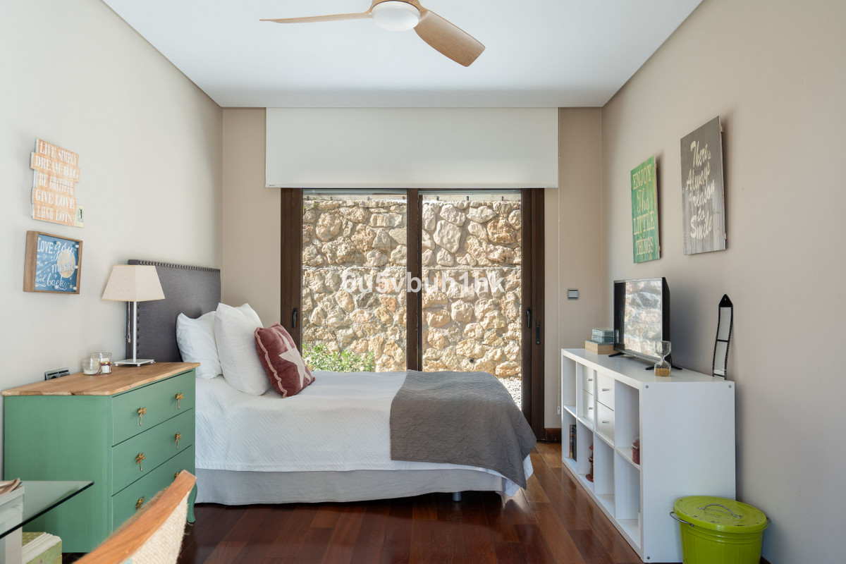 Se vende Adosada de 6 dormitorios en Costa Del Sol, Málaga, España