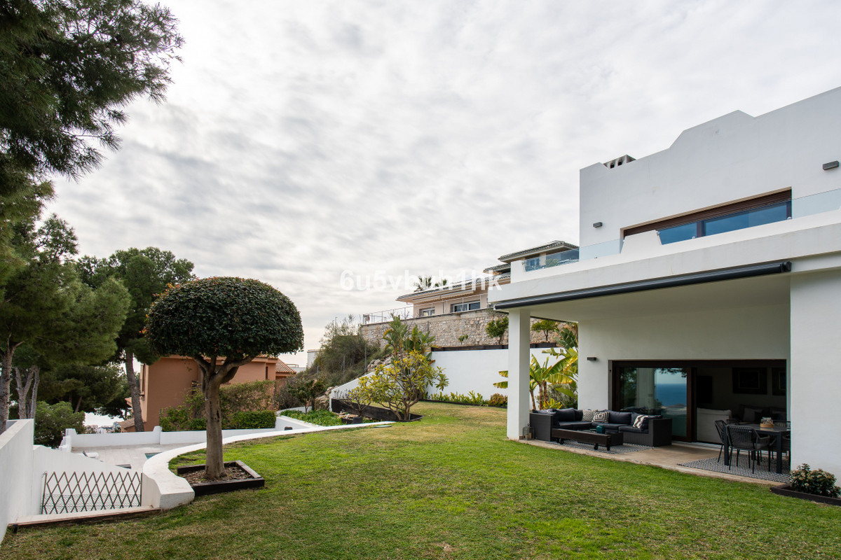Se vende Adosada de 6 dormitorios en Costa Del Sol, Málaga, España