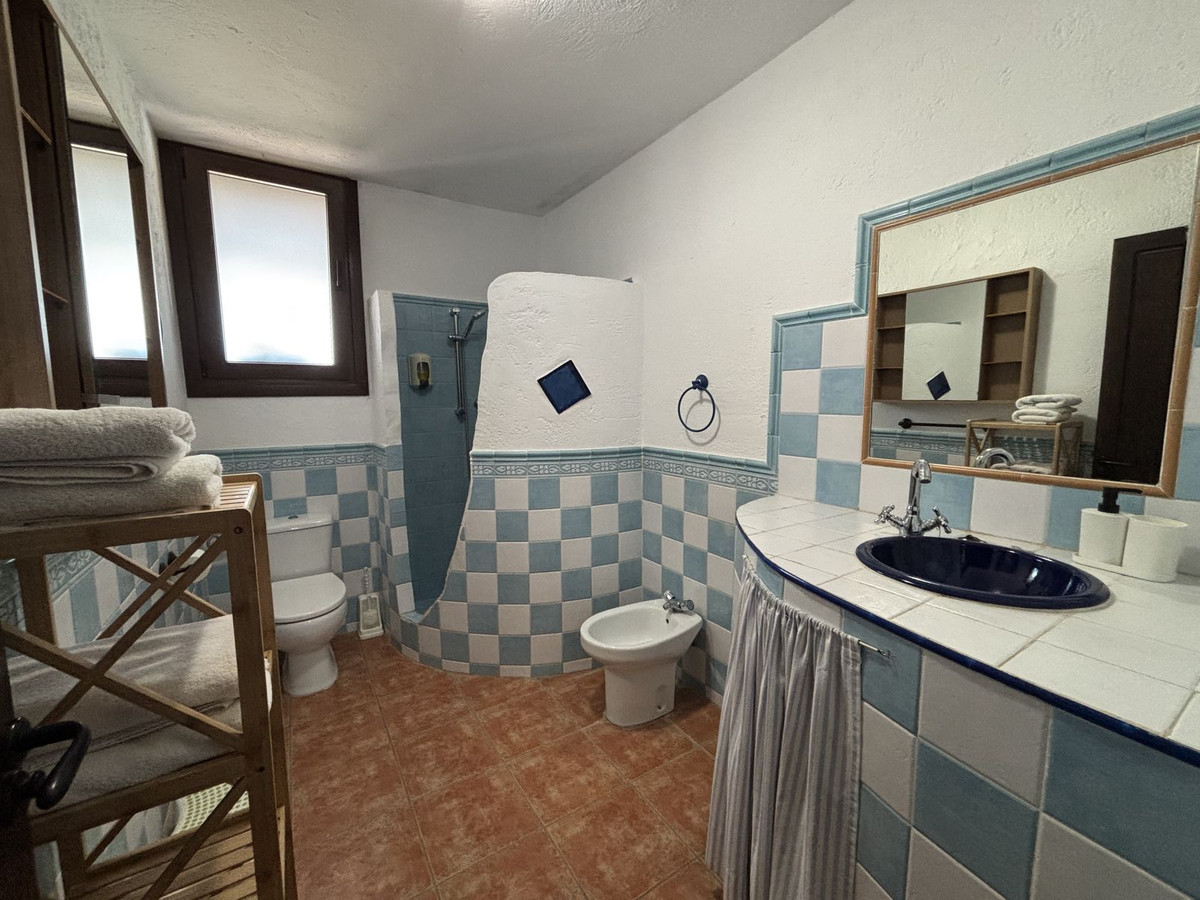 6 Bed Commercial unit for sale in Júzcar Costa Del Sol, Málaga, Spain