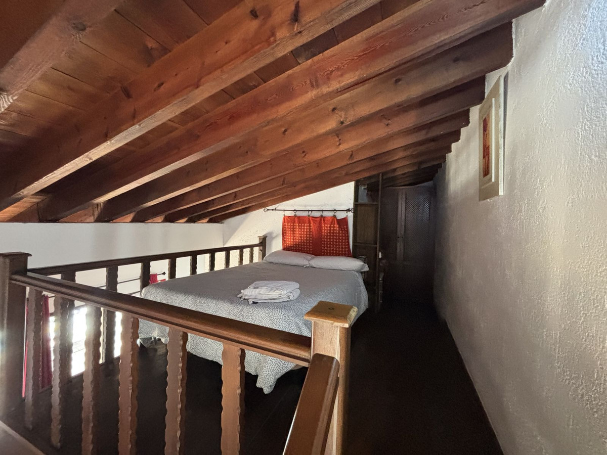 6 Bed Commercial unit for sale in Júzcar Costa Del Sol, Málaga, Spain