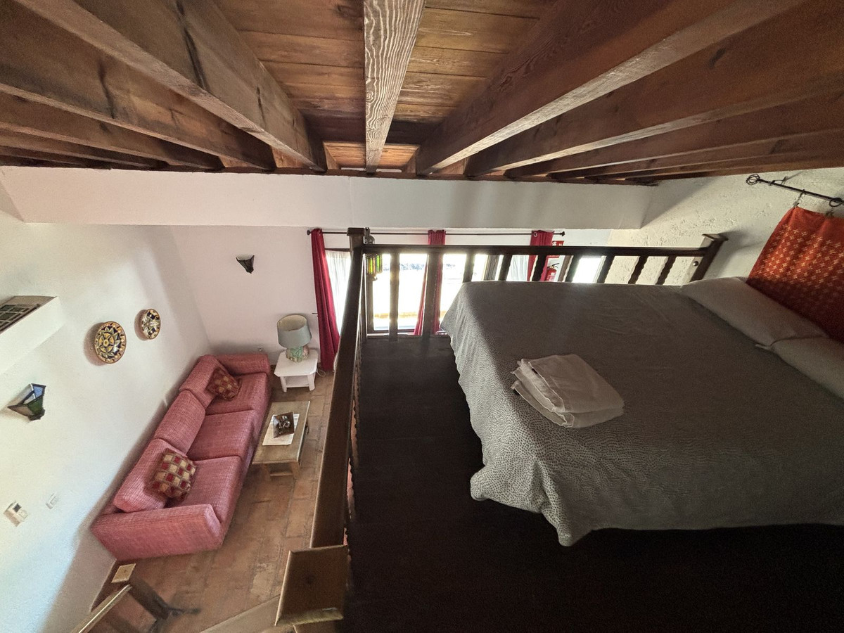 6 Bed Commercial unit for sale in Júzcar Costa Del Sol, Málaga, Spain